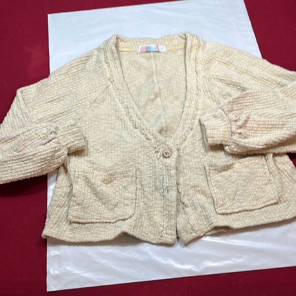 FP Beach TEXTURED KNIT cropped sweater button up cardigan pockets puff sleeve S - Picture 5 of 16